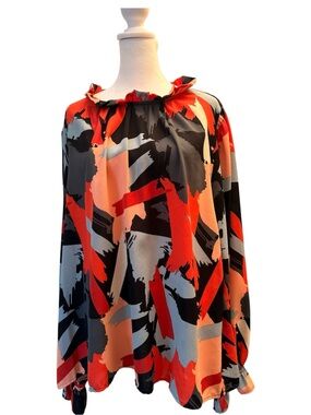 Haptics by Holly Harper Floral Print Top in Coral, Black
